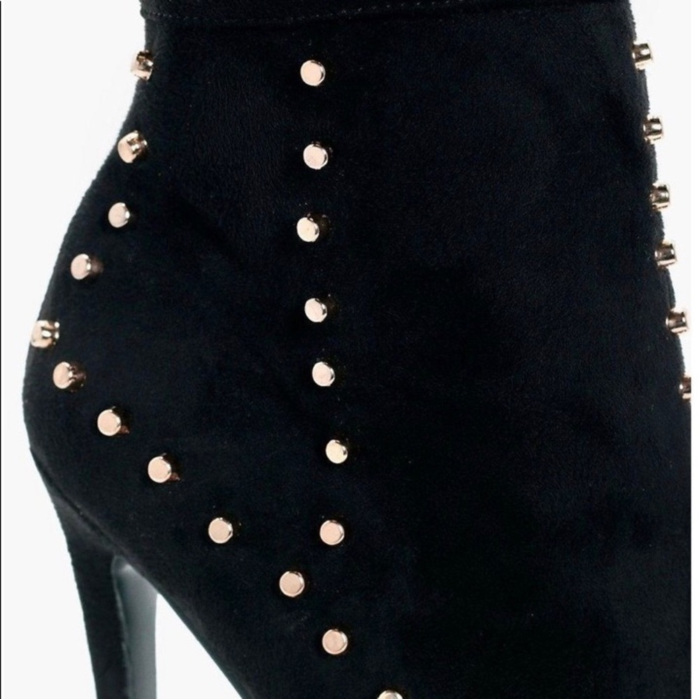 Studded Gold Booties NIB 7.5 - Picture 4 of 8